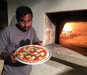 Aziz Ansari Instagram - Pizza night. #BudsinItalia #BigBudLilBud