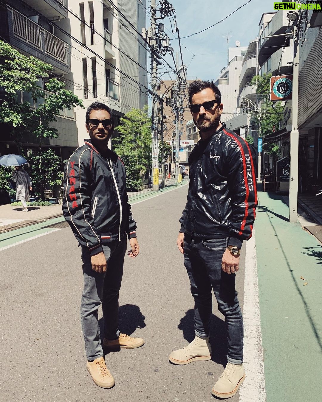 Aziz Ansari - 42.7K Likes - TOKYO. (regram @justintheroux )
