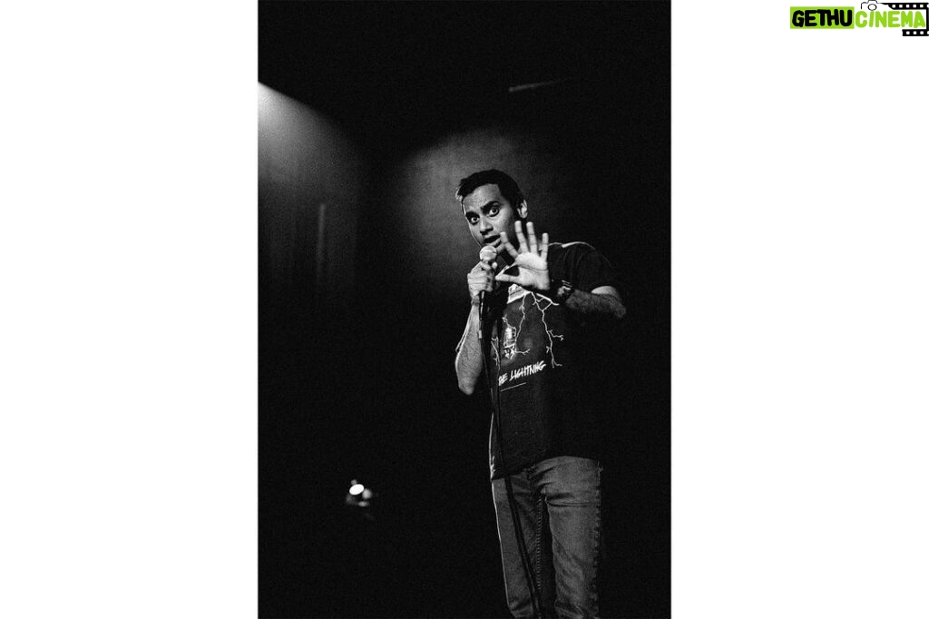 Aziz Ansari Instagram - Brooklyn Academy of Music 📸 @marcusrussellprice