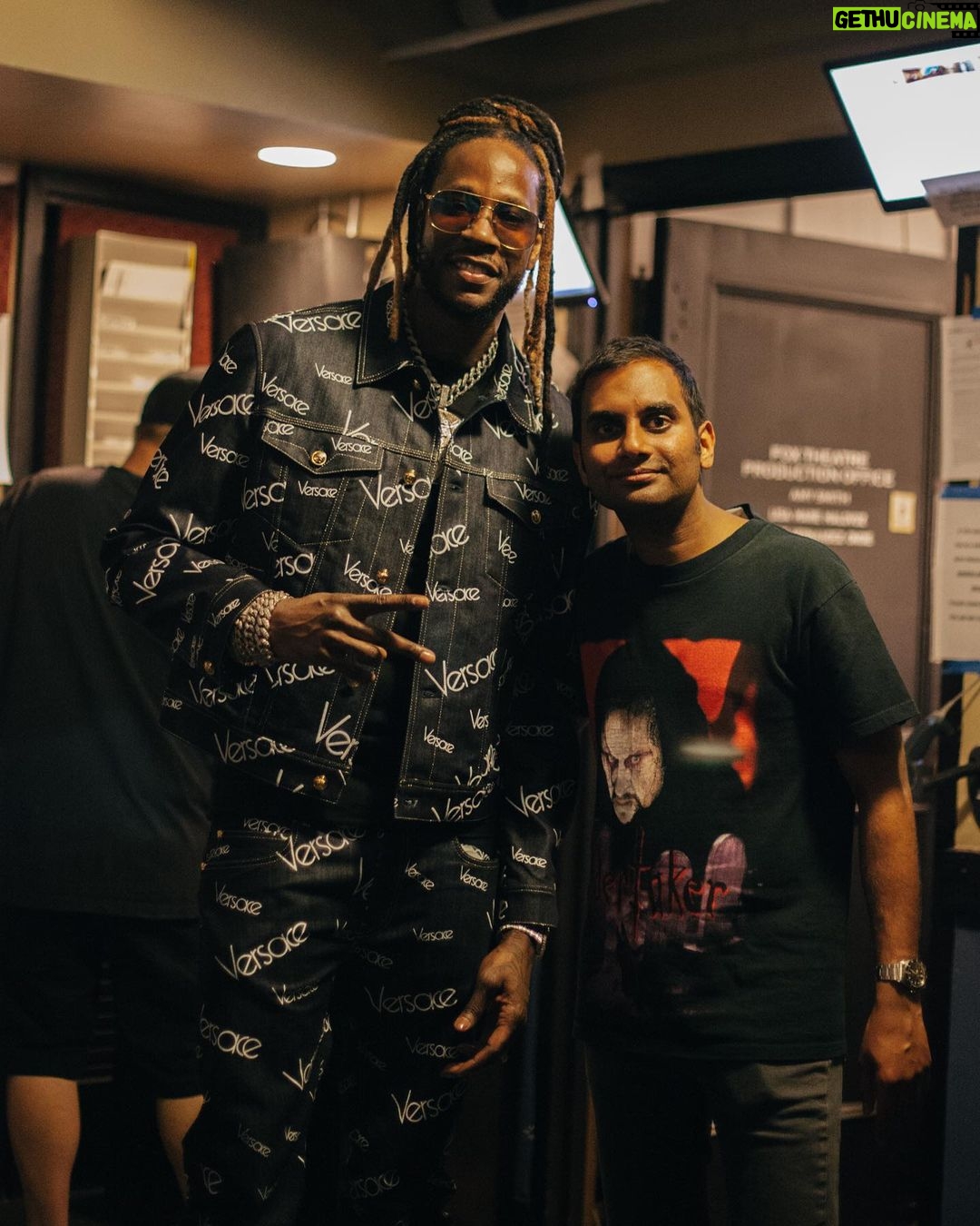 Aziz Ansari - 51.4K Likes - 2 Chaaaaaaaaaaainz! From last night in Atlanta at Fox Theatre. One more show tonight. Limited tix at azizansari.com