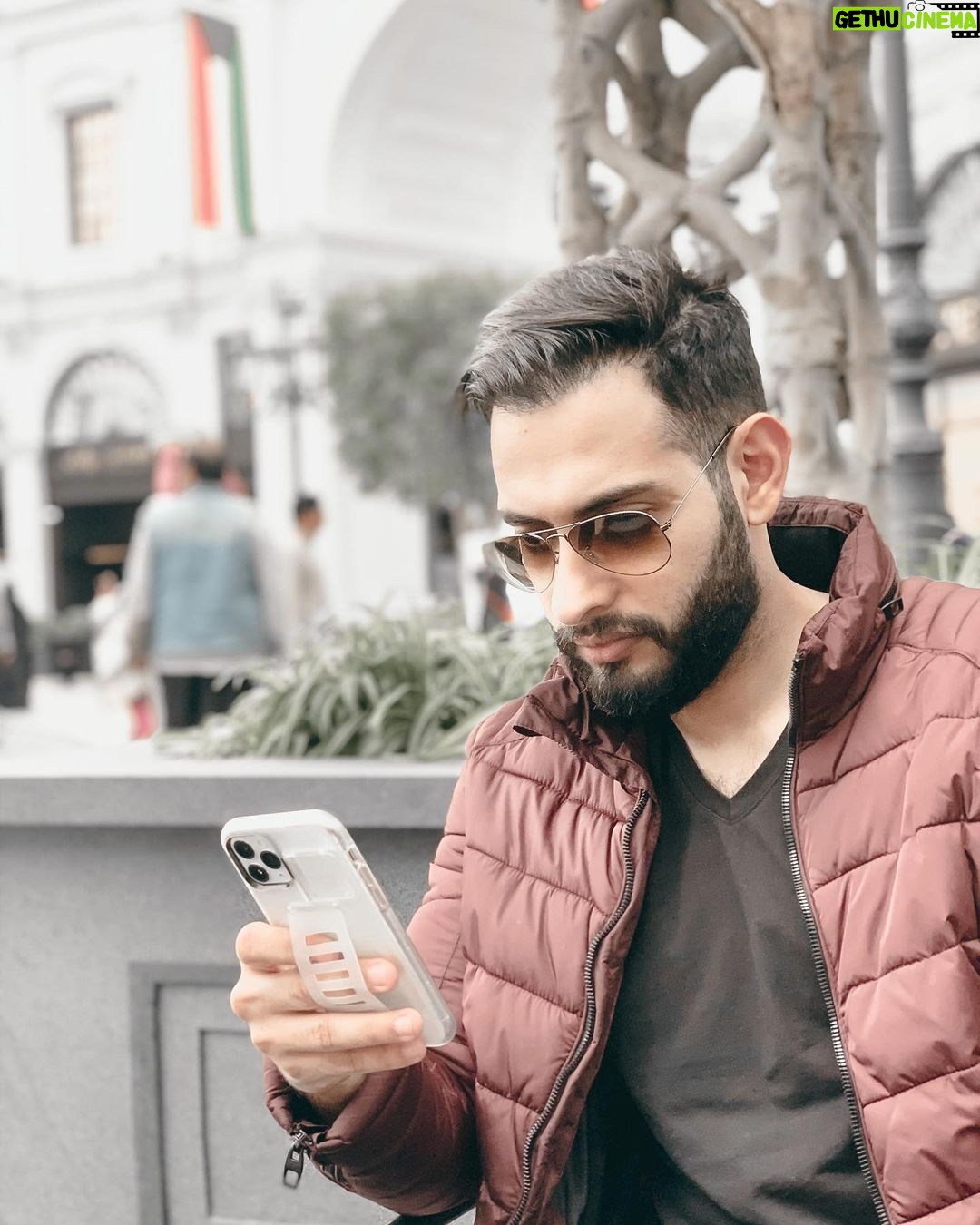 Aziz Bader - 6.7K Likes - Let’s check.. 📲