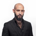 Aziz Bader Instagram - 1 2 3 4? Swipe اسحب الشاشة . OG is 1