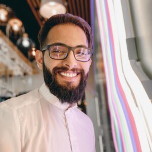 Aziz Bader Instagram - الاضاءة تسوي شغل والله