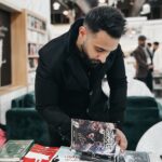 Aziz Bader Instagram - ‏اليوم آخر يوم لمعرض الكتاب الدولي ‏خلونا نشوفكم 🤩