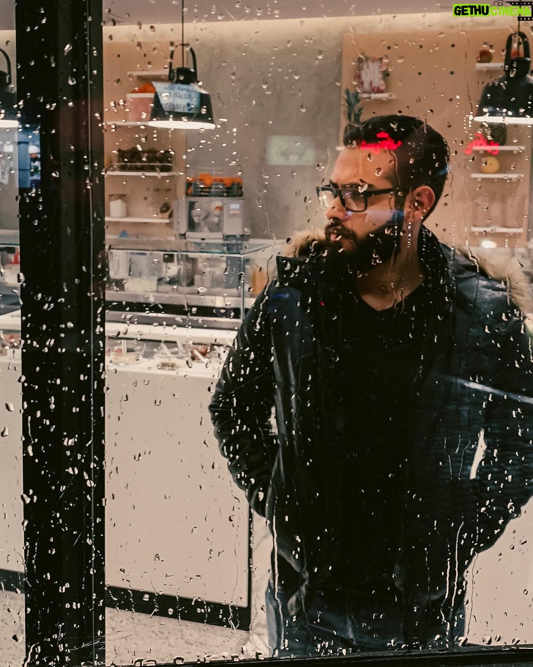 Aziz Bader - 6.7K Likes - The Touch of Rain ☔️
•
By:
@shaijieee