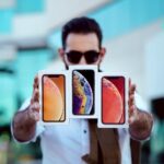 Aziz Bader Instagram - ❗️مسابقة ثلاث آيفونات مقدمة من أوڤر جار لثلاث أشخاص • شروط المسابقة⭕️ • ١-فولو @overjar • ٢-منشن أصدقائك تحت هذي الصورة • وبس😁 مدة المسابقة اسبوع واحد فقط! السحب تاريخ ١٢/٢/٢٠١٩ وراح يكون بالستوري • المشاركة صالحة لجميع دول العالم🌎