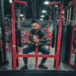 Aziz Bader Instagram - تروحون النادي؟ إذا اي تروحون الصبح ولا بالليل؟ 💪