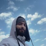 Aziz Bader Instagram - ☀️☁️صباح الخير السما أكثر من جميلة اليوم