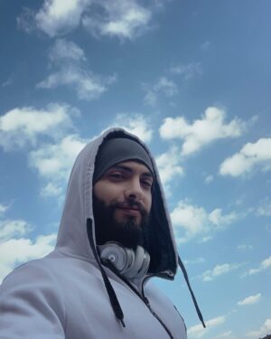 Aziz Bader Instagram - ☀️☁️صباح الخير
السما أكثر من جميلة اليوم