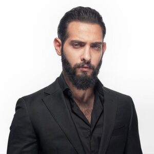 Aziz Bader Instagram - لن أيأس أبداً لن أستسلم، سأخلص الحلبة من كل الشرور 🐯
•
تصوير وتعديل
@mishary_alnajem 
@mishary_alnajem