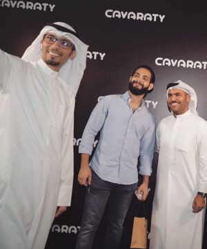 Aziz Bader Instagram - فخور في صديقي وأخوي علي الجناعي وجميع أفراد عائلة كفراتي على افتتاح فرع كفراتي الجديد في الأفنيوز، أشكرك على الدعوة وربي يوفقك يخوي 🌹