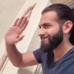 Aziz Bader Instagram - يسألون: شسويت بالعيد؟ انا: _____________________________________________ They ask: What did you do in Eid? Me: