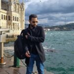 Aziz Bader Instagram - 🌊 تحبون البحر؟ . شنو المواقف الغريبة/المضحكة اللي صارت لكم بالبحر؟ 😁 .