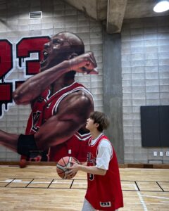 B.I Instagram - 🏀