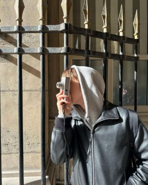 B.I Instagram - Guess where i am ❓