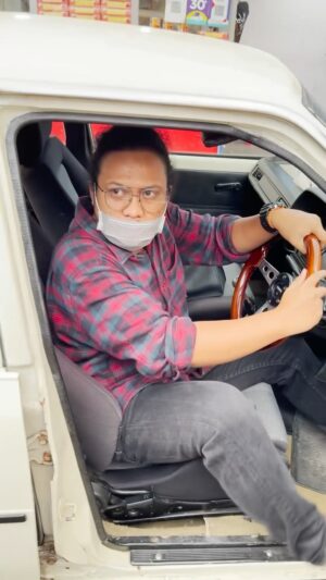 Babe Cabita Instagram - Kejadian sore di #alfamart ada seorang ibu yang arogan naik sedan.