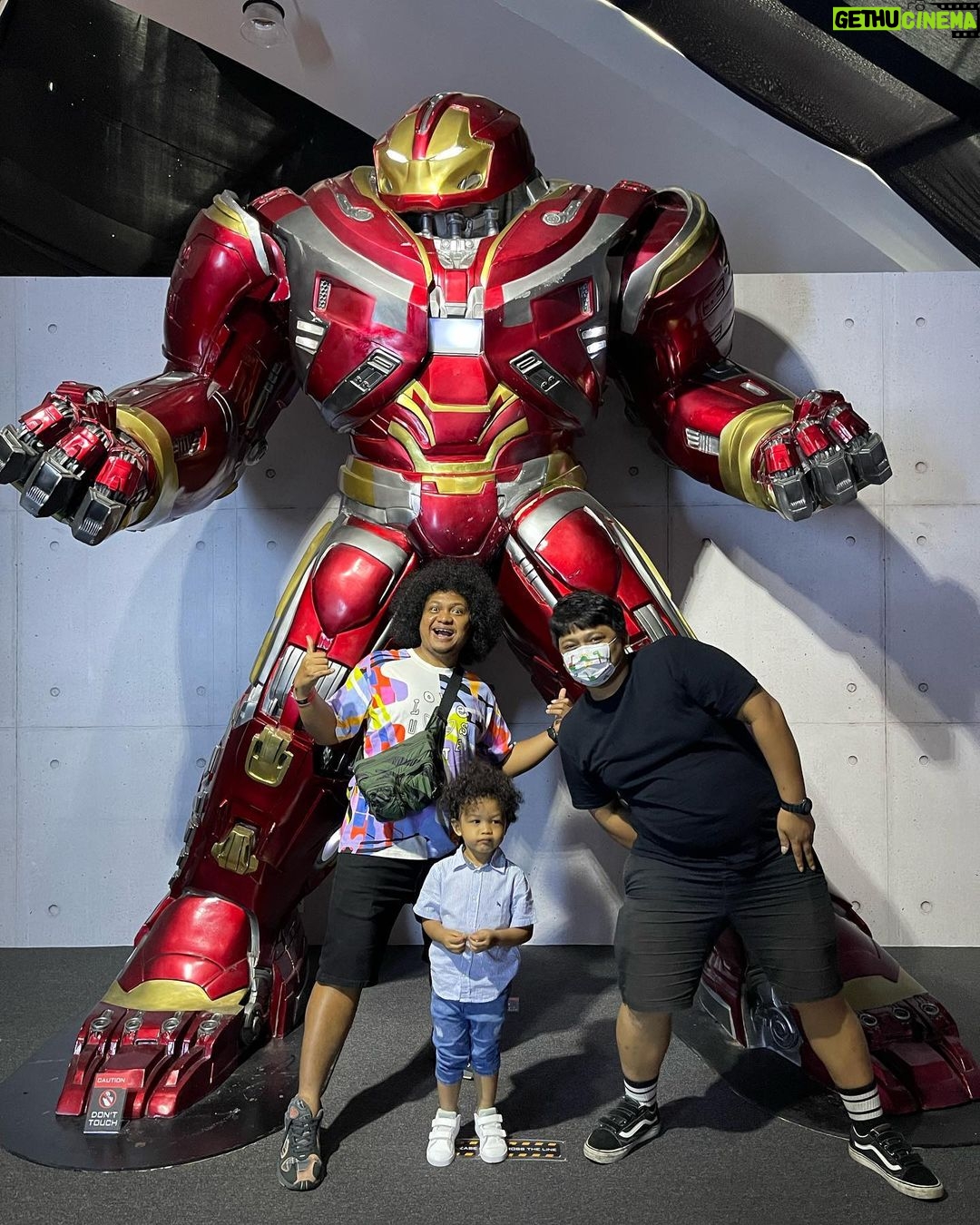 Babe Cabiita Instagram - Tebak itu rambut atau bulunya ironman?