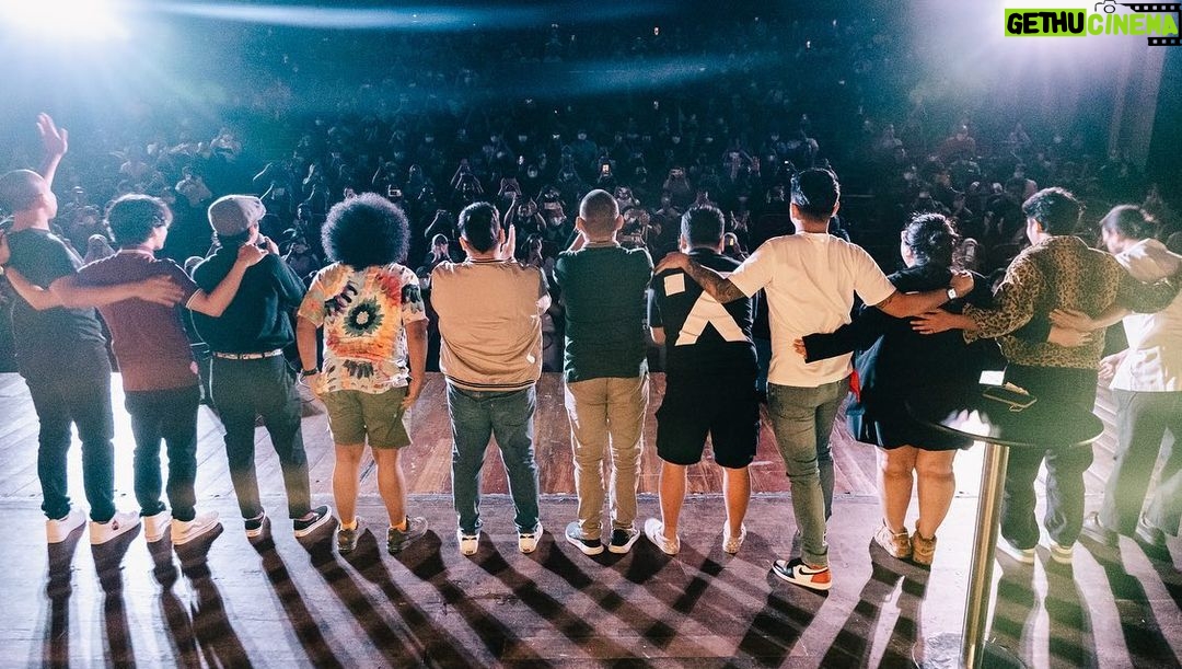 Babe Cabiita Instagram - Ini foto foto keseruan standup kemaren #diManapunMedannya mulai dari persiapan baca doa, standup, hingga penutup bit closing aku pakai gimick dokter kecil š. Uda lama bet ga nulis materi dan gara gara kemaren jd pengen bikin spesial show. Tunggu tahun depan ya. InsyaAllah bisa keliling sampai ke kota kamu! . šø @piokharisma