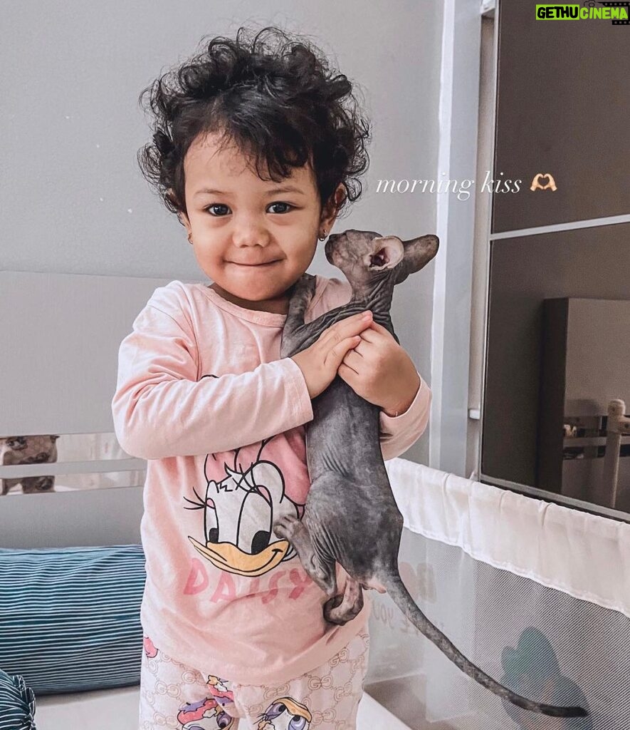 Babe Cabiita Instagram - Kucing cewek dekil item kurus kecil namun sederhana dan baik hati ini diberi nama NURUL. Apakah kalian punya teman yang namanya nurul? Orgnya baikkan? #sphynx #catlovers #sphynxcat #sphynxjakarta #sphynkitten #kucingindonesia