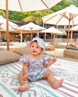 Babe Cabita Instagram - Karna liburan bareng anak istri jadi harus pakai kaca mata itam biar ga ketauan klo pas lagi liatin pantat bule bejemur... at @palmillabali