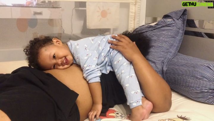Babe Cabiita Instagram - Yey bambino mau punya adik lagi, uda mulai nendang nendang nih dlm perut.. @fatiyw