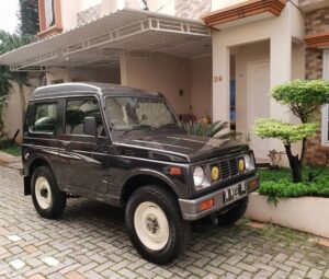 Babe Cabita Instagram - Ganteng ga harus trepes! Baru aplot! Sudah tayang di youtube "babecabita" tips ganti grill ja71, pasang velg lj10 dan ganti stir. Langsung cuuuuus 😎 #jimny #jimnydaily #jimnykatana