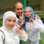 Babe Cabiita Instagram - Alhamdulillah baru aja nyoblos! Jangan lupa tunjukkan JARI BERTINTA KAMU di kasir @dadarberedar dengan menu baru PILKADA (pilih kari dadar) maka makanan kamu akan DISKON 50% !!! #tunjukinjaribertintamu BERLAKU DICABANG -SUNTER -PEJATEN -BEKASI -SURABAYA