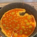 Babe Cabiita Instagram - Eh tapi walaupun dadar itu enak, ga semua orang masak dadar pasti enak. Tetap dibutuhkan skill. Kali ini aku masak pakai minyak sedikit karna lagi #dietchallenge dan pakai minyak kelapa. Untuk bumbu cuma pakai garam dan sambal giling yg aku bawa dr Medan beli di pajak! Rasanya nyos! APA AKU BIKIN "CHALLENGE BIKIN DADAR TERENAK YA?" pada mo ikut ga? Hadiahnya.......hmm