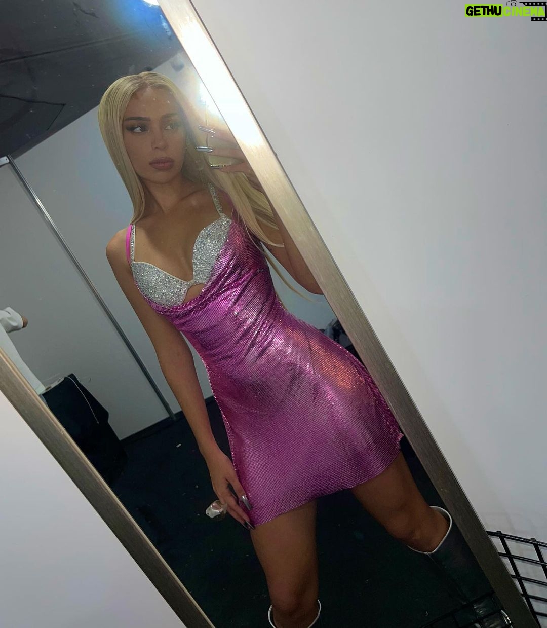 Bad Gyal Instagram - 💗 Gracias buenos aires !! Acabo la primera parte de mi tour muy contenta de haber sentido tanto cariño ✨ agradecida con todos los que habéis venido a verme Buenos Aires, Argentina