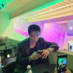 Bae In-hyuk Instagram - 성수동에서 진행하는 몽블랑 라이브러리 스피릿 팝업에 다녀왔어요!!! 여러분들도 놀러오세요💙 @montblanc #광고 #Montblanc #MontblancLibrarySpirit #InspireWriting