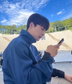 Bae In-hyuk Instagram - 그동안 치얼업과테이아를 사랑해 주셔서 감사합니다!
치얼업 함성 발사!!!
#치얼업 #정우야 #잘가라 #고생했다