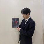 Bae In-hyuk Instagram – 그동안 드라마 <왜 오수재인가>를 시청해 주시고 사랑해 주셔서 감사합니다 🖤
잘 가 윤상아 영광이었어
#왜오수재인가 #끝