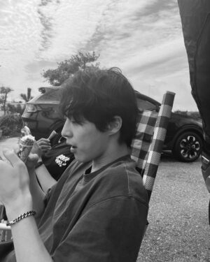 Bae In-hyuk Instagram - 즐거운 추석 보내세요😁