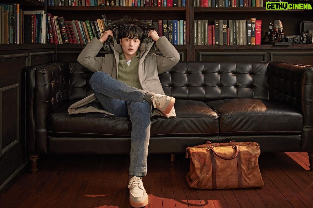 Bae In-hyuk Instagram - 다들 내가 입은 바쏘 찾아 바쏘? @bassohomme_official