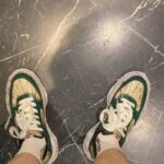 Bae In-hyuk Instagram – 간만에 마실🚶🏻‍♂️
#새신을신고뛰어보자팔짝 
#새옷을입고뛰어보자팔짝