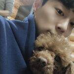 Bae In-hyuk Instagram – 우리 쪼꼬가 가족 곁을 떠난지 2주가 넘었네
뭐가 그리 바쁘다고 마지막 모습도 못 봐주고 후회스러운거 투성이야
촬영중에 소식 듣고 아무것도 할 수 없는게 답답했어 쪼꼬야
거기선 아프지도 말고 산책도 많이 하고 친구들이랑 맛있는것도 많이 먹고!!
너무 너무 너무 보고싶어 쪼꼬야
자주 보러 갈게🤎사룽해