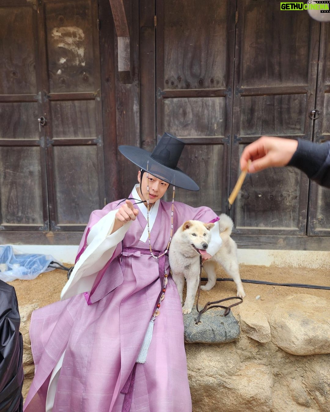 Bae In-hyuk Instagram - 드디어 오늘 밤 9시50분 #MBC 에서 첫방송 합니다🫶 많은 관심 부탁드려요🖤 오직 @viki 에서 #열녀박씨계약결혼뎐 #TheStoryOfParksMarriageContract #Viki ❤️