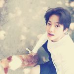 Baekhyun Instagram – 우리몽룡이랑산책 2탄!! 🐾👣 #몽룡이지친상태 #오른쪽다리포인트 #각을아는몽룡