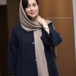 Bahare Kianafshar Instagram - . اکران فیلم #گربه_سیاه بعد از گذشت دو سال از ساخت فیلم با تشکر از تمامی عوامل فیلم، برگزاری مراسم و خبرنگاران و عکاسان عزیز و به امید یک اکران موفق و بی دغدغه 🙄🙏🏼❤️ . باتشکر از @radrou @makeupbysaloume @mimaccessories . #فیلم#اکران_خصوصی #بازیگران_زن #بازیگران . #بهاره_کیان_افشار #سینمایی #سینما #بهار . برای استفاده از زحمات دوستان عزیز و هنرمند عکاسم در دو پست عکسها ارائه میشود.
