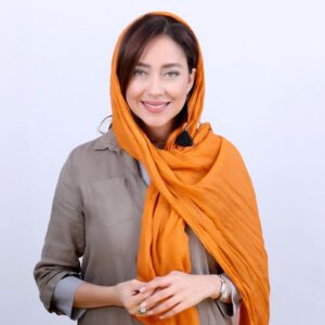 Bahare Kianafshar Instagram - .
نوبهار است در آن کوش که خوشدل باشی
که بسی گل بدمد باز و تو در گل باشی
.
من نگویم که کنون با که نشین و چه بنوش
که تو خود دانی اگر زیرک و عاقل باشی
.
یادتون نره قدر روزهای زیبای اردیبهشت و بدونین، دوستتون دارم❣️
.
عکس:پیام جان ایرایی🍀
@payameraeeart 
#بهاره_كيان_افشار #بازیگران #بازیگر #بازیگران_زن #بهار #عکس #عکس_جدید 
#عکاسی #عکاس #پیام_ایرایی #حافظ #حافظ_شیرازی #شیراز عزیز#اردیبهشت #۱۴۰۰