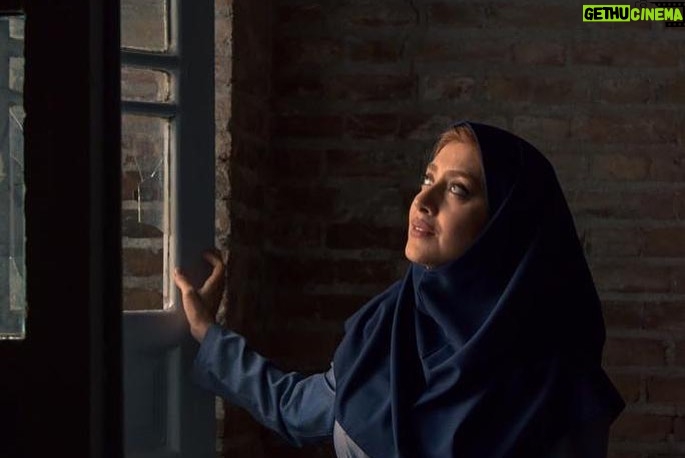Bahare Kianafshar Instagram - . دختری که کسی منتظرش نبود . #پسرکشی @pesarkoshi.movie کارگردان دکتر هادی کریمی . #اکران انلاین @namava_ir @filimocom لطفا قانونی ببینید و اگر خوشتون اومد به دیگران توصیه کنین🙏🏻😍 . عکسها: مریم پاینده @maryampayande1