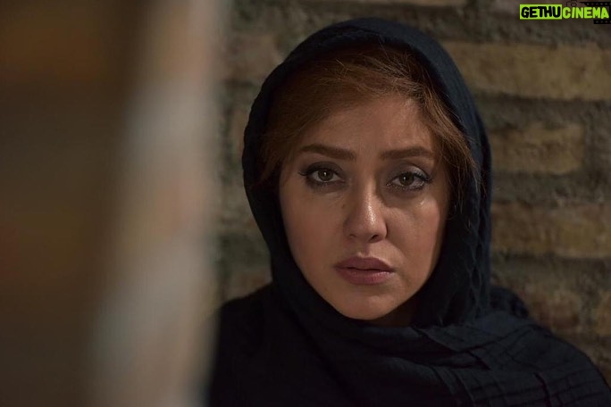 Bahare Kianafshar Instagram - . دختری که کسی منتظرش نبود . #پسرکشی @pesarkoshi.movie کارگردان دکتر هادی کریمی . #اکران انلاین @namava_ir @filimocom لطفا قانونی ببینید و اگر خوشتون اومد به دیگران توصیه کنین🙏🏻😍 . عکسها: مریم پاینده @maryampayande1