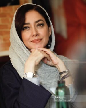 Bahare Kianafshar Instagram - .
نشست غیر مجازی 
فیلم سینمایی #بی_وزنی
به کارگردانی:مهدی فرد قادری
در کافه هفت با 
رعایت کامل پروتکلهای بهداشتی...
.
اکران فیلم به زودی به صورت مجازی
.
.
عکسها روح الله حسین زاده