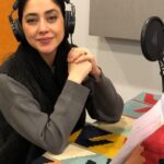 Bahare Kianafshar Instagram - ‌ نمایش «ژیلت» با صدای بهاره کیان‌افشار نویسنده: عباس عبدلله‌زاده دراماتورژ: خسرو ‌نقیبی کارگردان: حسن جودکی مجری طرح: آوا فیاض و رویدادسازان بازیگران (به ترتیب حروف الفبا): امیرکاوه ‌آهنین‌جان، شهروز ‌دل‌افکار با صدای: بهاره کیان‌افشار طراح صحنه: حسن ‌جودکی طراح گریم: مونا جعفری طراح لباس: شیدا ‌زواری طراح نور: مقداد صفری طراح تصویر: سعید مومنی طراح پوستر و اقلام تبلیغاتی: احسان ‌نقابت طراح موشن: نگار ‌دهقانی ساخت تیزر و عکاس: احسان ‌نقابت مدیر تولید: شقایق ‌شعبانی مدیر مارکتینگ: آوا ‌فیاض دستیار یک کارگردان و برنامه‌ریز: میثم ‌انتظاری دستیار کارگردان: مهیار رضاخانی، حمید ایزدپناه روابط‌عمومی: عاطفه ‌آقاسی ضبط صدا: استودیو زُروان 🗓 از ۱۸ بهمن 🕢 ساعت ۲۰:۳۰ 📍 تماشاخانه ایرانشهر|سالن سمندریان 🎫 پیش‌فروش در تیوال @h.judaki @khosrownaghibi @avafayyaz @amirkaveh.ahaninjan_official @shahroozdelafkar #نمایش #تئاتر #نمایش_ژیلت #تئاتر_ببینیم #تئاتر_خوب_ببینیم #کمدی #تئاتر_کمدی #ایرانشهر #تیوال #بهاره_کیان_افشار تماشاخانه ايرانشهر