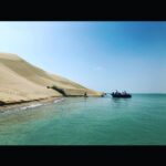 Bahare Kianafshar Instagram - اولین سفری که با درست شدن اوضاع ارزومه دوباره برم #چابهار زیبا و ارامشبخش و شگفت انگیزه با مردمانی بی نظیر... شما کجا رو دوست دارین دوباره ببینین؟ . . پاییز۹۸ #سیستان_بلوچستان بلوچستان-#ایران #iran #chabahar #mustseeiran #baharekianafshar @isaacdidevar