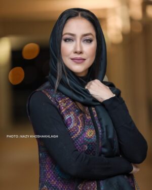 Bahare Kianafshar Instagram - .
اخرین سری عکسهای روز اخر حضور در 
جشنواره فیلم #نمور
.
دلیل استوری و پست کردن تعداد زیادی عکسها
به اشتراک گذاشتن هنر دوستان عکاسم که 
همیشه پرتلاش اند و مهربان کسایی که حتی با خطرات بیماری و محدودیتهای مختلف در جهت همراهی ما حضور دارند و بخش زیادی از ارتباط چهره ها و مردم نازنین با زحمت این عزیزان نازنین اتفاق میفته
شاید از حوصله شما خارج باشه اما من اینکار و میکنم تا به نوعی قدردانی خودم رو بتونم نشون بدم
عکاسان نازنین و خبرنگاران محترم از همه شما ممنونم🙏🏼😇❤️
.
عکسها:
نازی خوش اخلاق نازنینم
@nazy_kh 
نسیم یوسفی عزیزم
@nasimusefi 
غزل جان باقری
@qazal_baqeri 
فاطمه رحمانی عزیز
@fatarhm 
سپیده عبدالحی عزیز
@sepide.abdolhay 
اقای عباس وردی
@abbasvardi 
.
جای مریم،سپیده،رومینا و چند عزیز دیگه…هم خیلی خالی بود🌺
@maryamrazavii 
@sepideh_sadatii 
@rominaparto 
.
#بهاره_کیان_افشار #بازیگران #بازیگر #فیلم #ایرانی #baharehkianafshar #baharekianafshar #iraniangirl #iranianactress #i̇ran