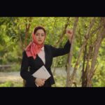 Bahare Kianafshar Instagram - . فیلم سینمایی رویای سهراب به کارگردانی علی قویتن در سینماهای کشور… . فیلم بسیار زیبا و خوش ساخت که با دغدغه و تلاش بسیار زیاد؛ سه سال پیش با سرمایه شخصی اقای علی قوی تن کارگردان شریف و نازنین ساخته شد و بخاطر شرایط پاندمی اکرانش به تعویق افتاد و اکنون در سانسهای به نسبت محدود در حال اکران عمومیه . از شما تقاضا میکنم که این فیلم بسیار زیبا رو ببینید و حتمن به عزیزانتون پیشنهاد کنید . سهراب سپهری شاعر محبوب من♥️