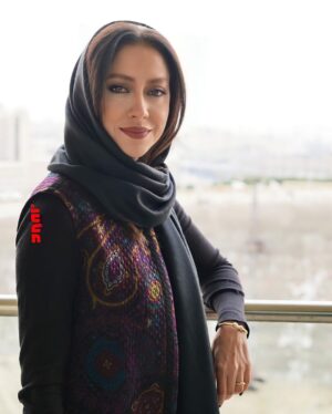 Bahare Kianafshar Instagram - .
اخرین سری عکسهای روز اخر حضور در 
جشنواره فیلم #نمور
.
دلیل استوری و پست کردن تعداد زیادی عکسها
به اشتراک گذاشتن هنر دوستان عکاسم که 
همیشه پرتلاش اند و مهربان کسایی که حتی با خطرات بیماری و محدودیتهای مختلف در جهت همراهی ما حضور دارند و بخش زیادی از ارتباط چهره ها و مردم نازنین با زحمت این عزیزان نازنین اتفاق میفته
شاید از حوصله شما خارج باشه اما من اینکار و میکنم تا به نوعی قدردانی خودم رو بتونم نشون بدم
عکاسان نازنین و خبرنگاران محترم از همه شما ممنونم🙏🏼😇❤️
.
عکسها:
نازی خوش اخلاق نازنینم
@nazy_kh 
نسیم یوسفی عزیزم
@nasimusefi 
غزل جان باقری
@qazal_baqeri 
فاطمه رحمانی عزیز
@fatarhm 
سپیده عبدالحی عزیز
@sepide.abdolhay 
اقای عباس وردی
@abbasvardi 
.
جای مریم،سپیده،رومینا و چند عزیز دیگه…هم خیلی خالی بود🌺
@maryamrazavii 
@sepideh_sadatii 
@rominaparto 
.
#بهاره_کیان_افشار #بازیگران #بازیگر #فیلم #ایرانی #baharehkianafshar #baharekianafshar #iraniangirl #iranianactress #i̇ran
