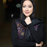 Bahare Kianafshar Instagram - . اخرین سری عکسهای روز اخر حضور در جشنواره فیلم #نمور . دلیل استوری و پست کردن تعداد زیادی عکسها به اشتراک گذاشتن هنر دوستان عکاسم که همیشه پرتلاش اند و مهربان کسایی که حتی با خطرات بیماری و محدودیتهای مختلف در جهت همراهی ما حضور دارند و بخش زیادی از ارتباط چهره ها و مردم نازنین با زحمت این عزیزان نازنین اتفاق میفته شاید از حوصله شما خارج باشه اما من اینکار و میکنم تا به نوعی قدردانی خودم رو بتونم نشون بدم عکاسان نازنین و خبرنگاران محترم از همه شما ممنونم🙏🏼😇❤️ . عکسها: نازی خوش اخلاق نازنینم @nazy_kh نسیم یوسفی عزیزم @nasimusefi غزل جان باقری @qazal_baqeri فاطمه رحمانی عزیز @fatarhm سپیده عبدالحی عزیز @sepide.abdolhay اقای عباس وردی @abbasvardi . جای مریم،سپیده،رومینا و چند عزیز دیگه…هم خیلی خالی بود🌺 @maryamrazavii @sepideh_sadatii @rominaparto . #بهاره_کیان_افشار #بازیگران #بازیگر #فیلم #ایرانی #baharehkianafshar #baharekianafshar #iraniangirl #iranianactress #i̇ran