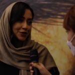 Bahare Kianafshar Instagram - . پس از دو هفته وقفه «گربه سیاه» چهارشنبه این هفته اکران می‌شود فیلم سینمایی «گربه سیاه» به کارگردانی کریم امینی و تهیه کنندگی بهرام رادان با برطرف شدن برخی مشکلاتش، از چهارشنبه همین هفته ۲۴ آذرماه‌ در سینماهای کشور روی پرده خواهد رفت. . ۱۰ روز پیش و با توجه به برنامه‌ریزی‌هایی که از قبل انجام شده بود، مهمانی افتتاحیه‌ «گربه سیاه» با حضور تعداد زیادی از هنرمندان برگزار شد که بخش‌هایی از این مراسم را در این ویدیو خواهید دید. . در «گربه سیاه» بهرام رادان، ترلان پروانه، حسین پورکریمی، کیارکنی، پیام احمدی‌نیا، علیرضا استادی، آزاده سدیری، ستایش رجایی‌نیا، آرزو نبوت، بهروز قادری، سمیه برجی، احمد کاوری با حضور افتخاری بهاره کیان افشار، رضا یزدانی، احسان کرمی، علی اوجی و گروه «سون بند» ایفای نقش می‌کنند. . ویدیو: رضا صفا @rezavafa__ . #گربه سیاه
